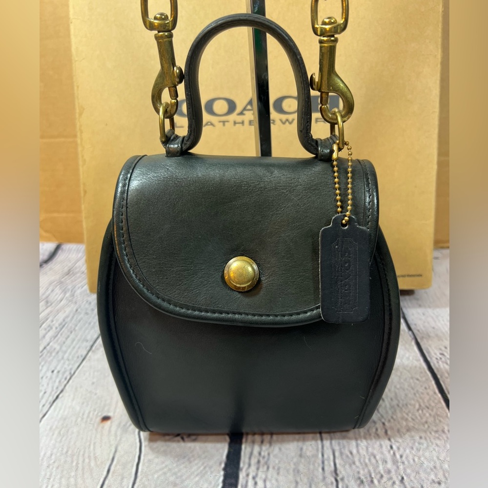 Vintage Coach 9904 Derby Shoulder Bag Black Leather EZ Push lock Closure FUN!